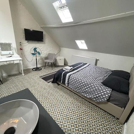 Place To Stay In Antwerp City Exterior foto